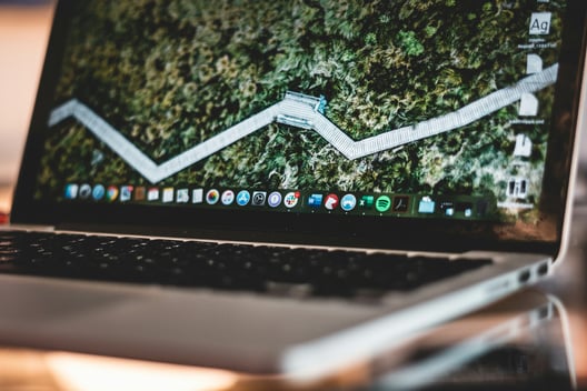 jonathan-kemper-YfyDNZSeGbg-unsplash